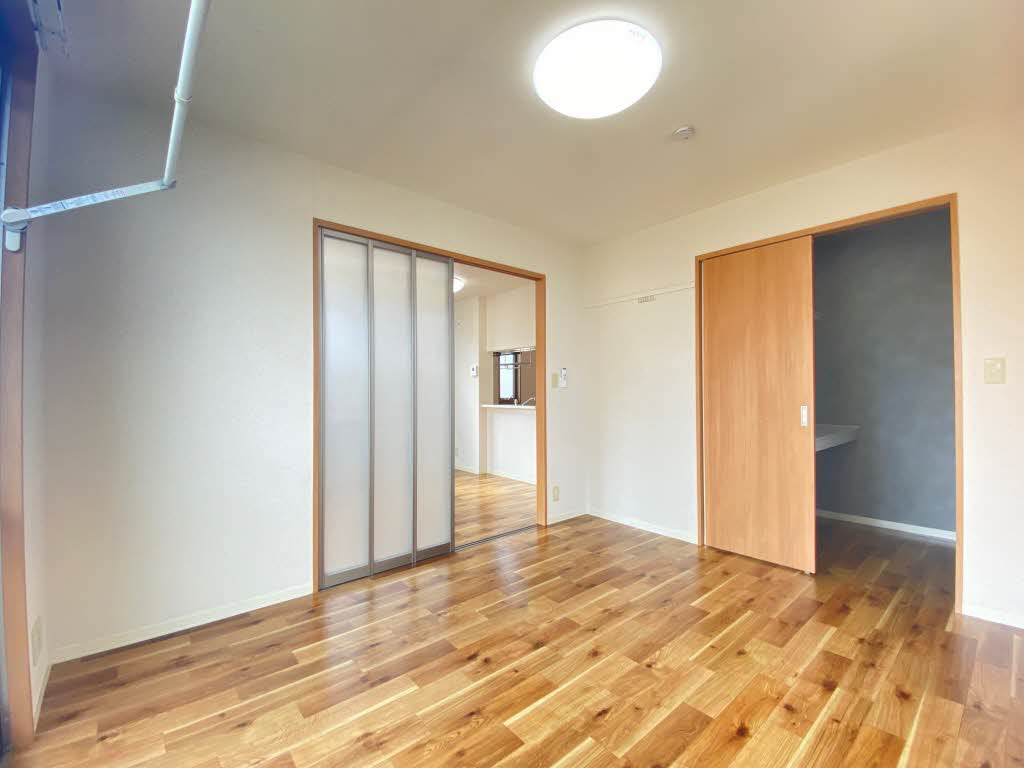 ＧＲＡＳＳ　ＣＯＵＲＴ　２ 201号-7