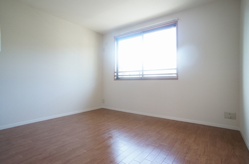 モンテベルデ Ⅱ 202号-3