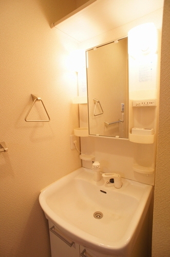 アンソレイエ・ロジュマン笹 103号-6