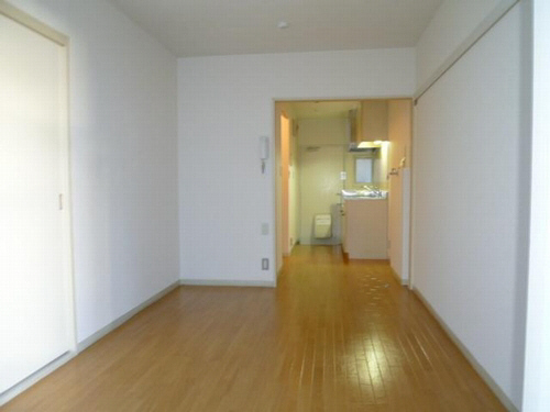 ドミトリ－久地 102号-4