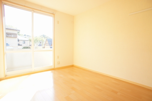 メゾン　プレジール　弐番館 102号-6