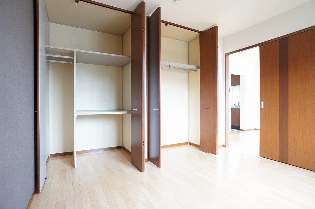 ファミール金子 201号-5