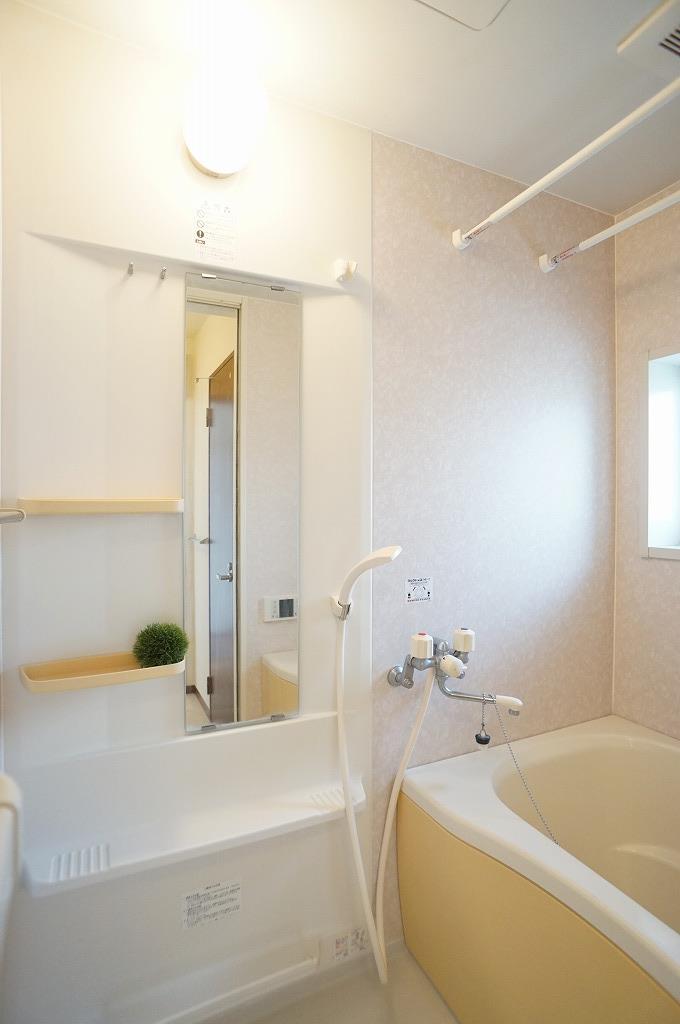 ファミール金子 201号-8