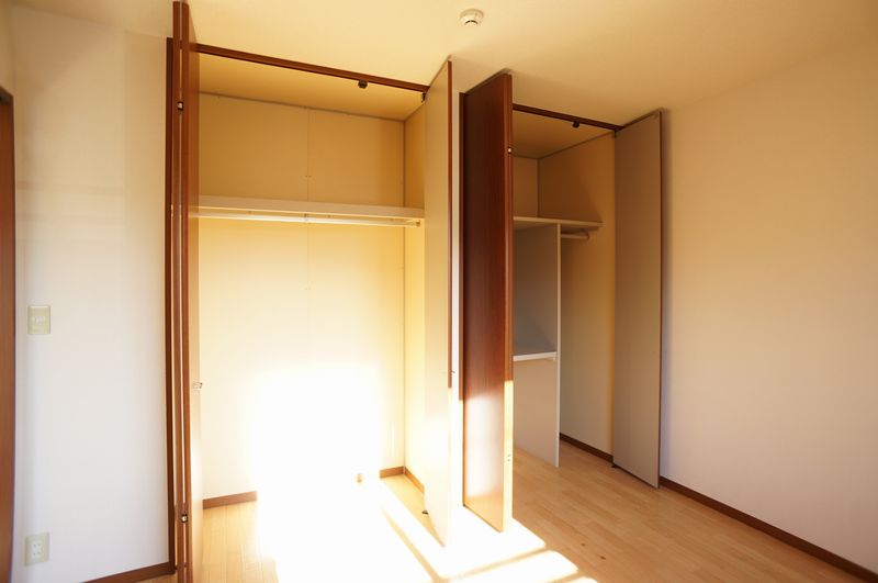 ファミール金子 202号-5