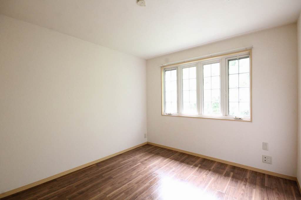 カーサ・ソレアード 201号-5