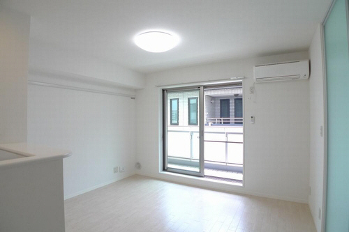 シャーメゾンSAKURA 202号-5