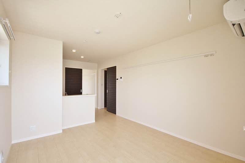 ルミウス港南台壱番館 303号-3