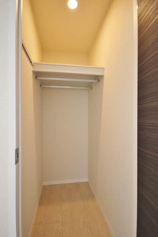 ルミウス港南台壱番館 303号-8