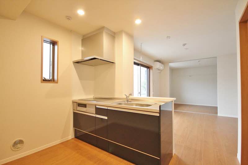 ルミウス港南台弐番館 102号-5