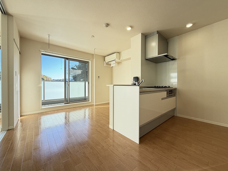 ブライトビレッジ 301号-2