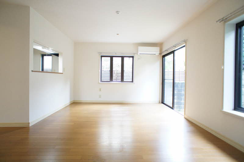 ファミ－ユ成瀬 101号-2