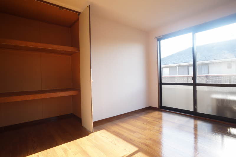 クレスト広田 Ⅲ 202号-2