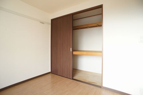 ルミエール城山 102号-7