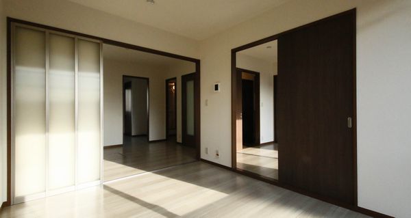 バリュージュ城山二番館 102号-2