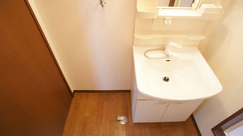 バリュージュ城山三番館 201号-9