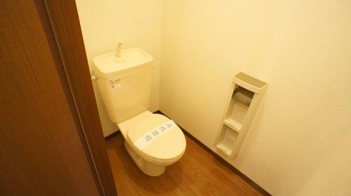 バリュージュ城山三番館 201号-10