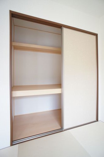バリュージュ城山四番館 201号-8