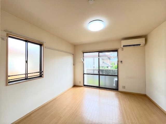 ヒュースロア 203号-3