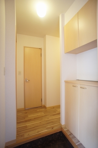 ヒルズ・アイ 101号-12