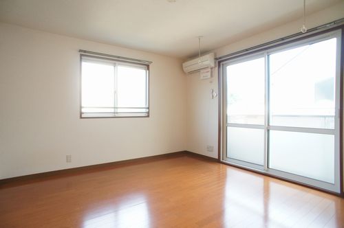 ヴェイヒル相模 201号-3