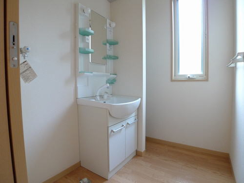 ブリリアントガーデンA 101号-8