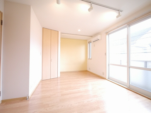 メゾン・ド　蛍 203号-2