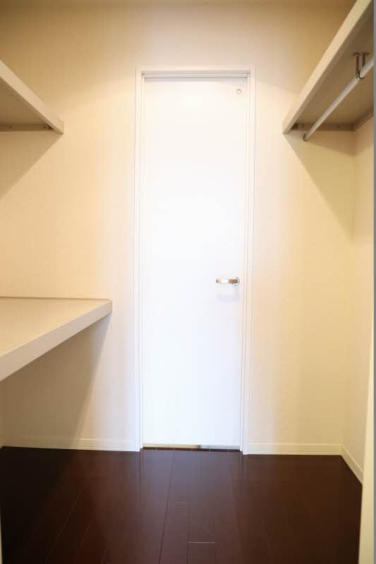 フォレストスクェア B201号-8