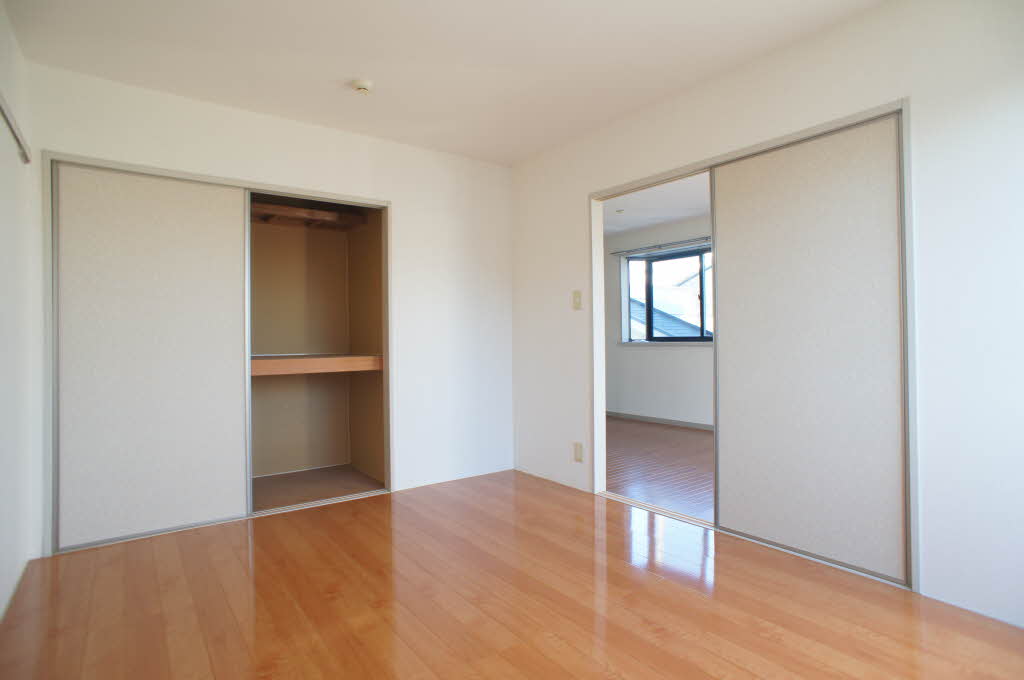 ポアロ金森 202号-5