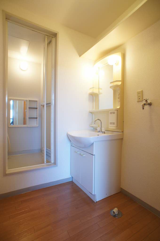 ポアロ金森 202号-10