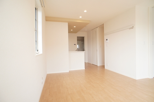 ブライトメゾンⅡ 202号-3