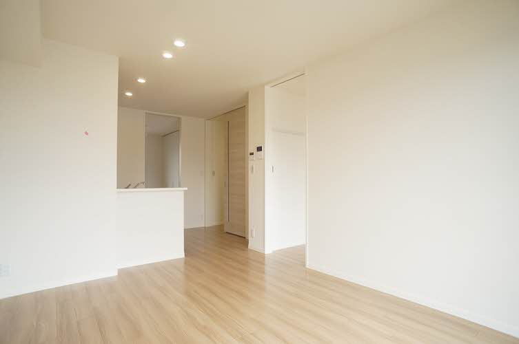 ブリスガ－デン 102号-3