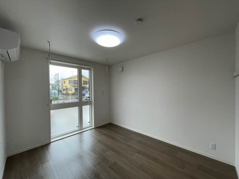 アベニ-ル 302号-2