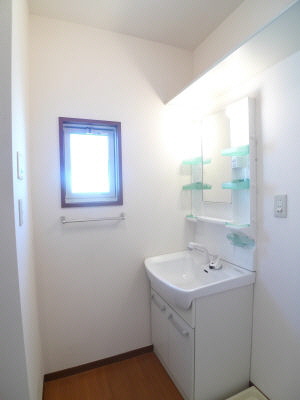 グランシャリオ 201号-10