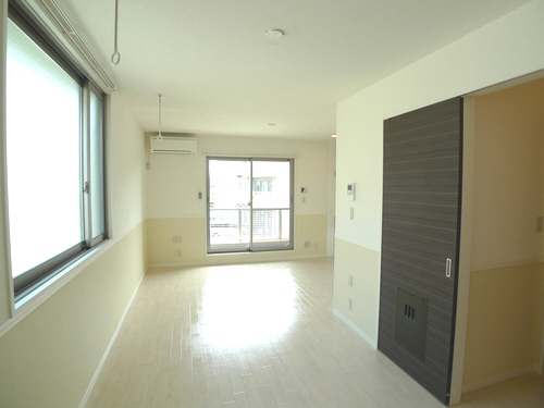 エテルノ弥勒寺 201号-2