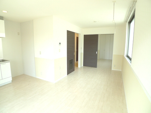 エテルノ弥勒寺 201号-3