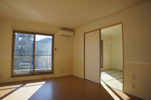 エテルノ弥勒寺 206号-3