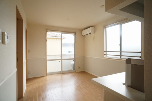 シャーメゾン湘南 202号-2