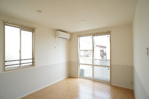 シャーメゾン湘南 203号-3