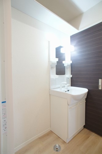 セピアコート　Ｂ 301号-8