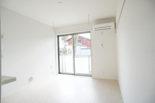 ヴィラ　シャルマン 101号-2