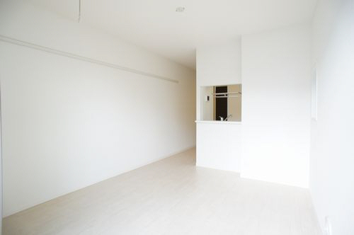 ヴィラ　シャルマン 101号-3