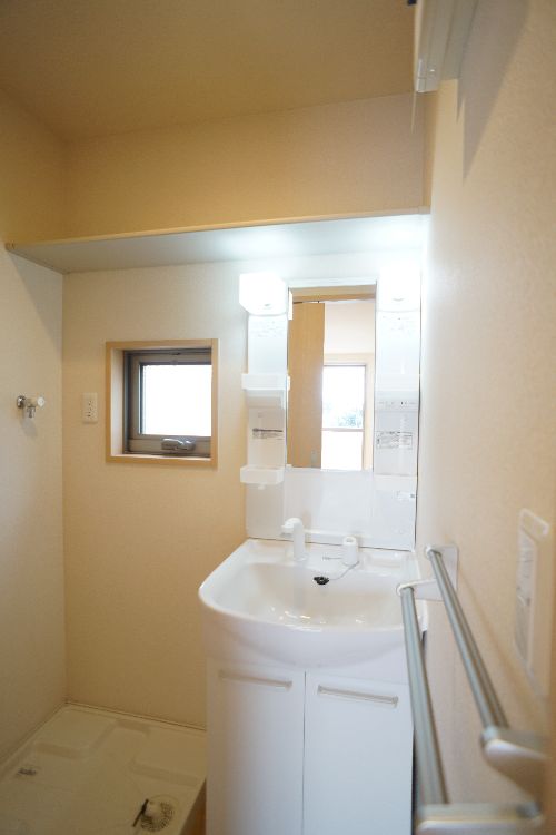 イーストガーデン　Ⅱ 202号-8