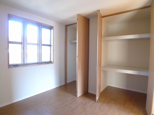 フロレスタ 202号-4