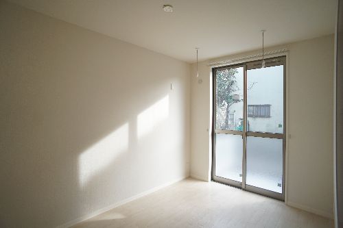 湘南レジデンス　Ｅ 102号-5