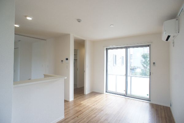 ライフコート湘南 103号-3