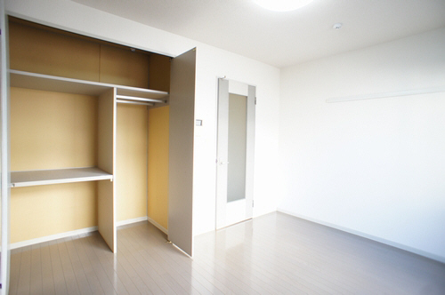 プレミール・シャンブル 203号-3