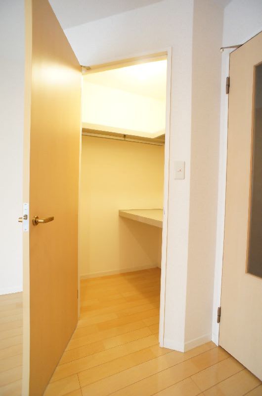 リブバレーナ 105号-5