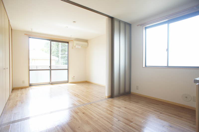 そよ風の物語　六番館 201号-2