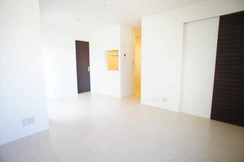 ストーリア 201号-3