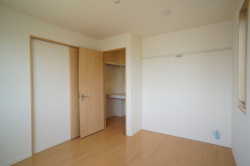 シャーメゾン広貴 201号-4